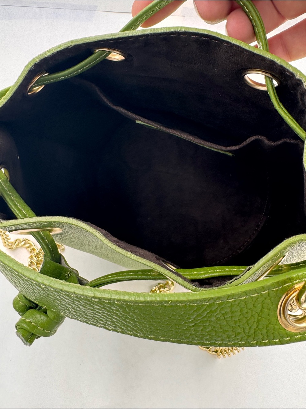 Anna Paola Gorgeous Green Leather Drawstring Bucket Bag, Made in Italy - Picture 13 of 16